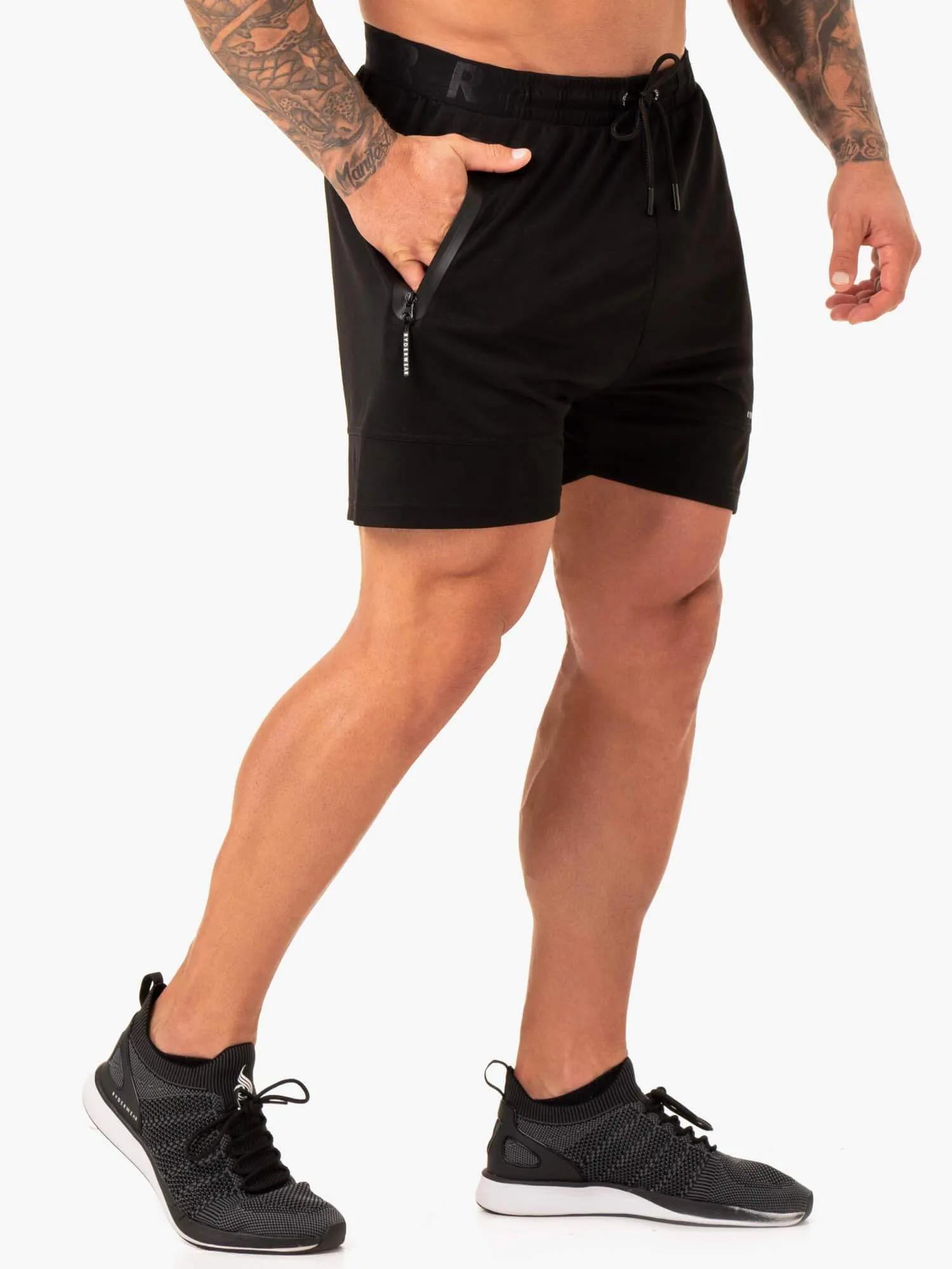 Action Mesh Short - Black