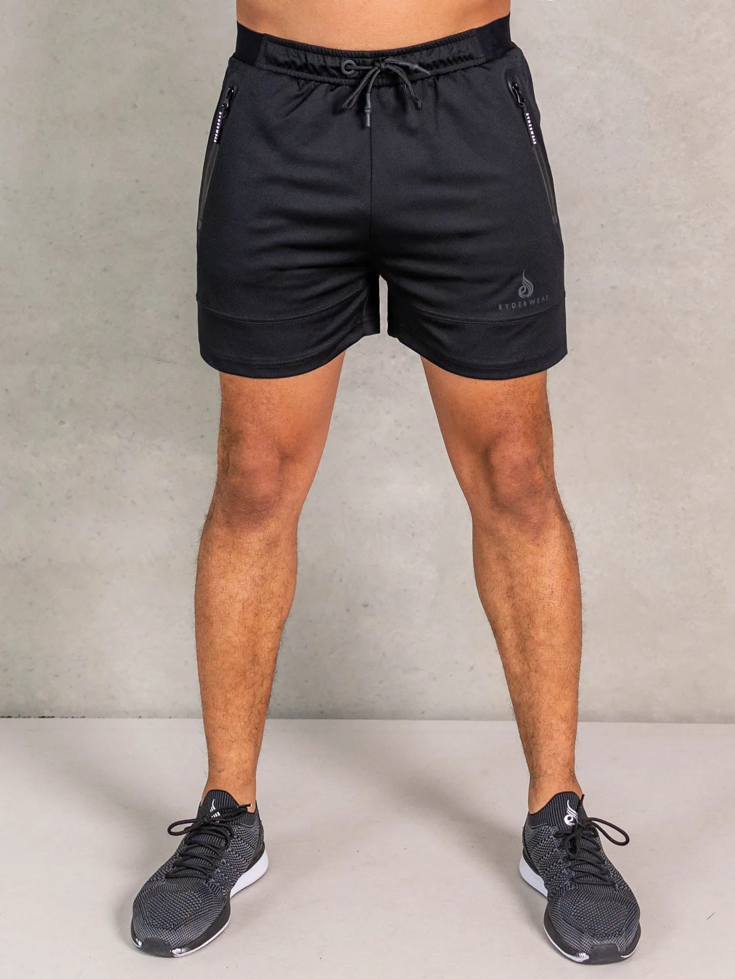 Advance Mesh Short - Black