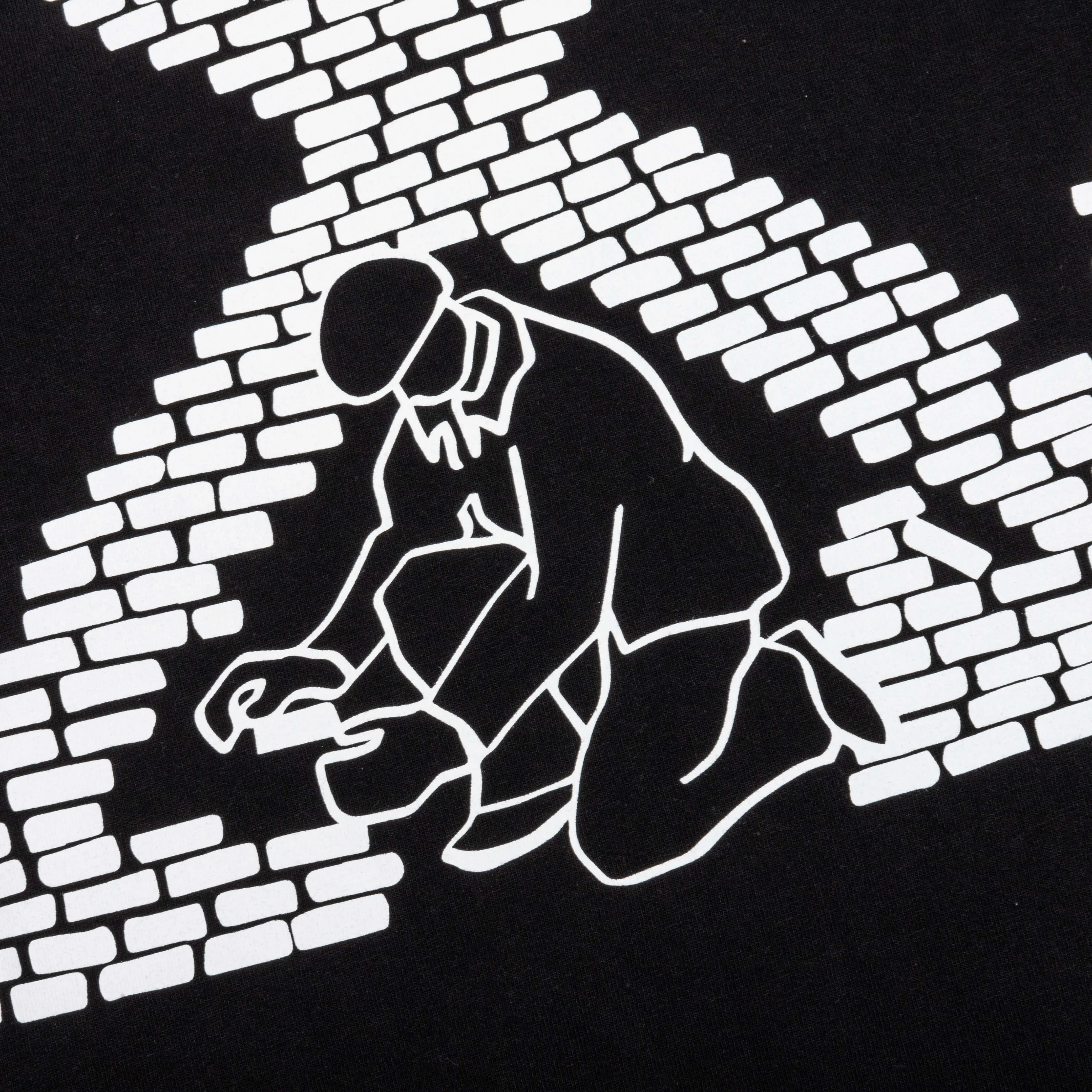 Bricks Skate L/S Tee - Black/White