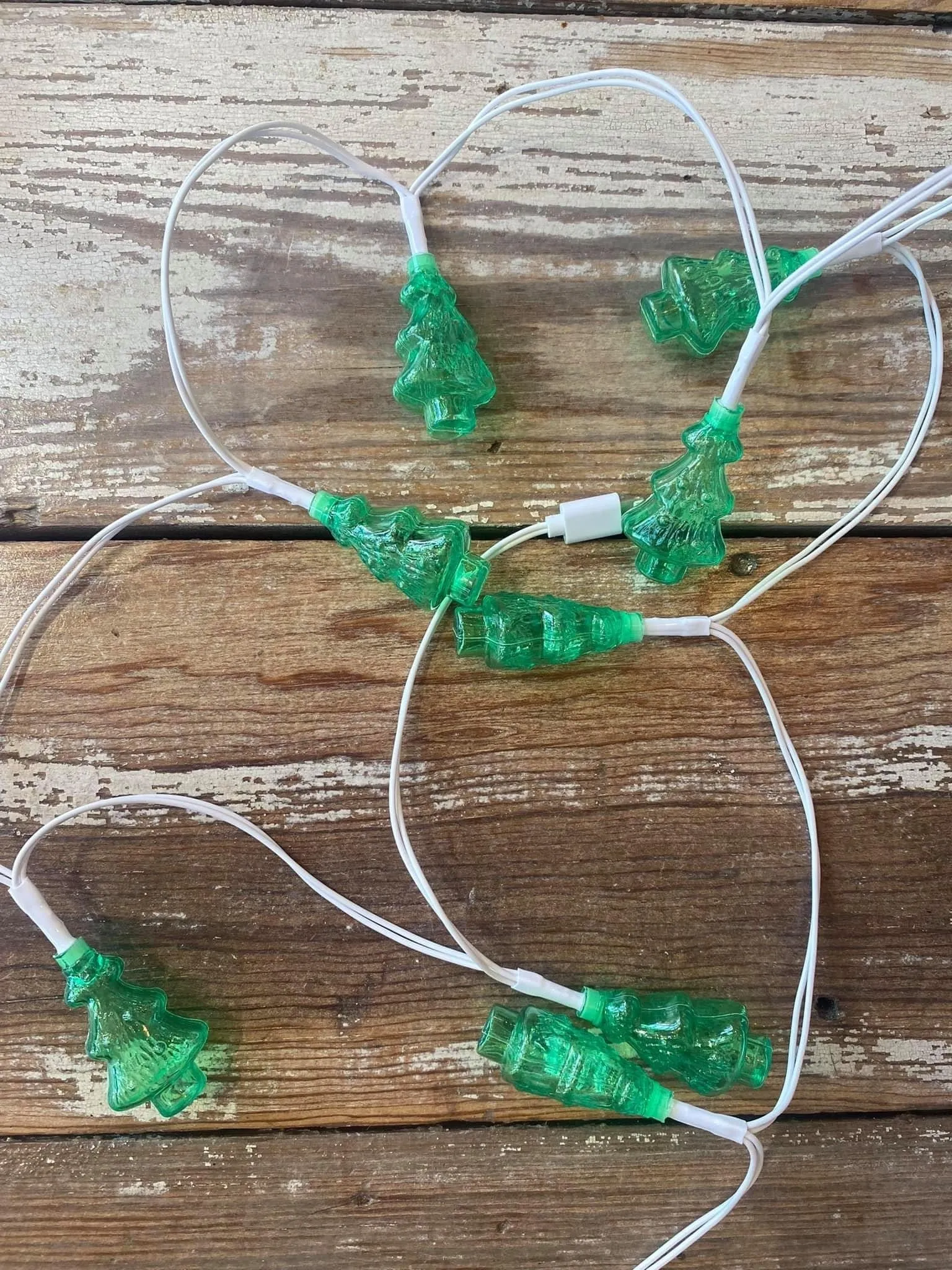 Christmas tree light up iPHONE CHARGER