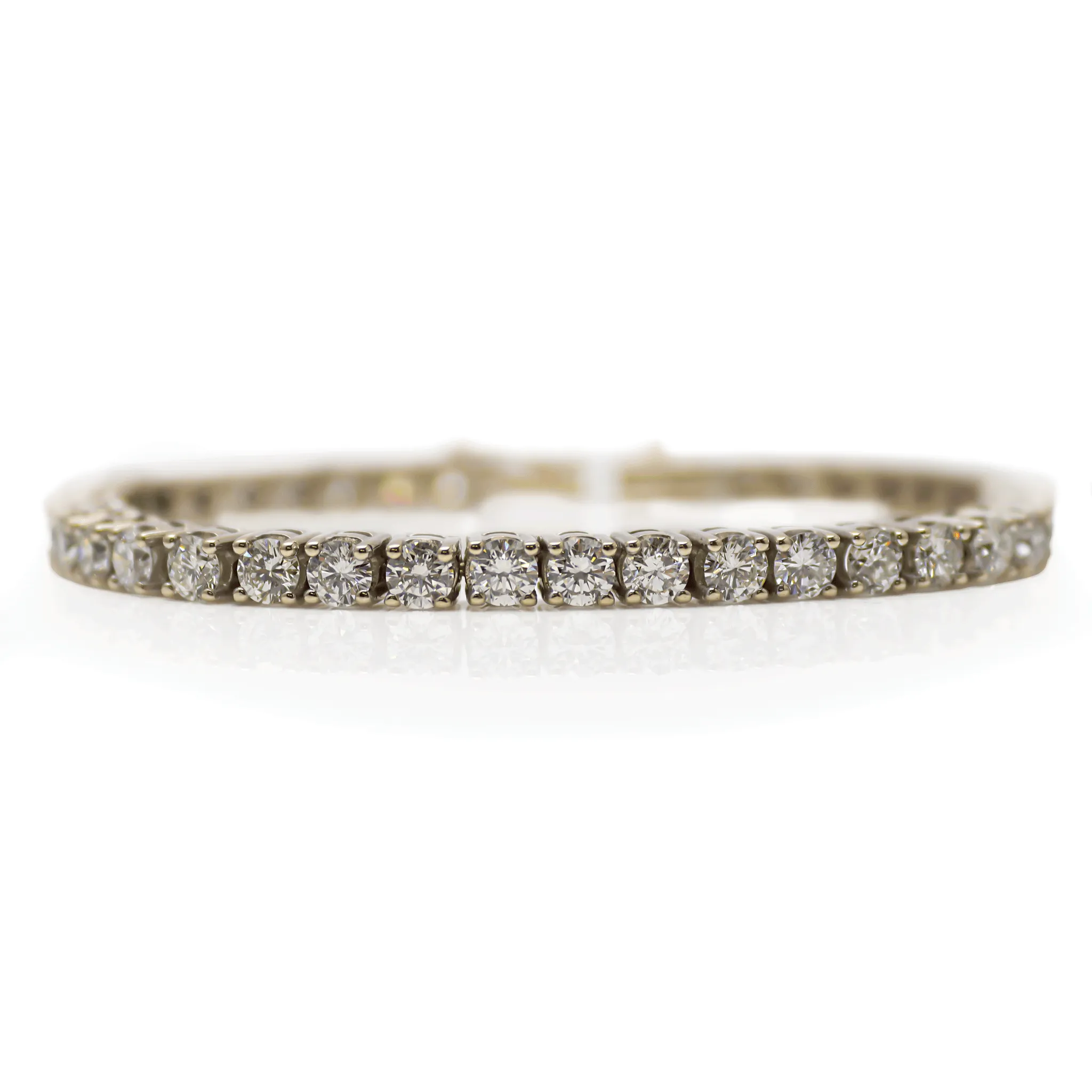 Contemporary 18 Carat White Gold Diamond Line Bracelet