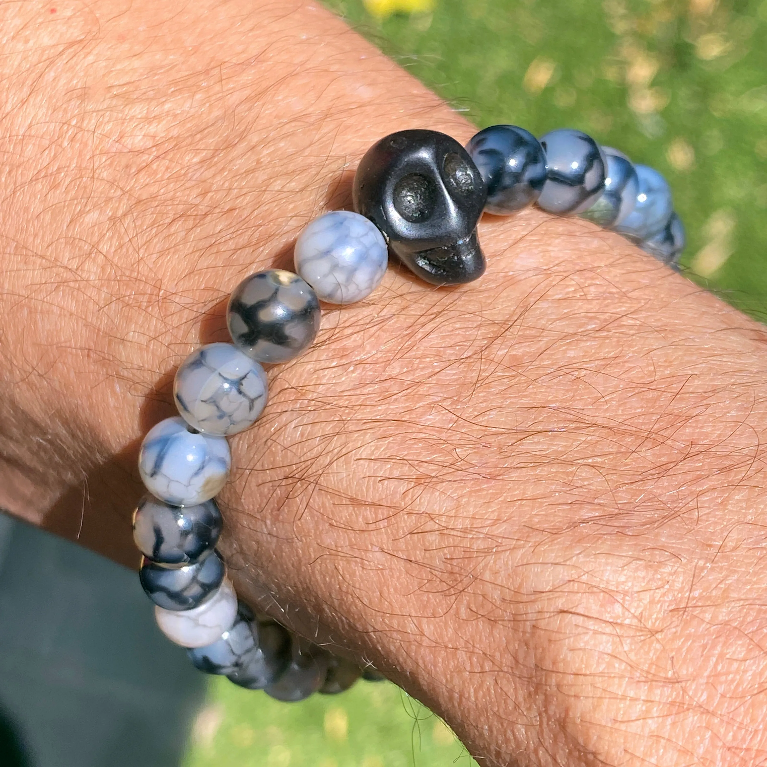 Dragon’s Vein Agate and Black Tourmaline gemstone stretch bracelet