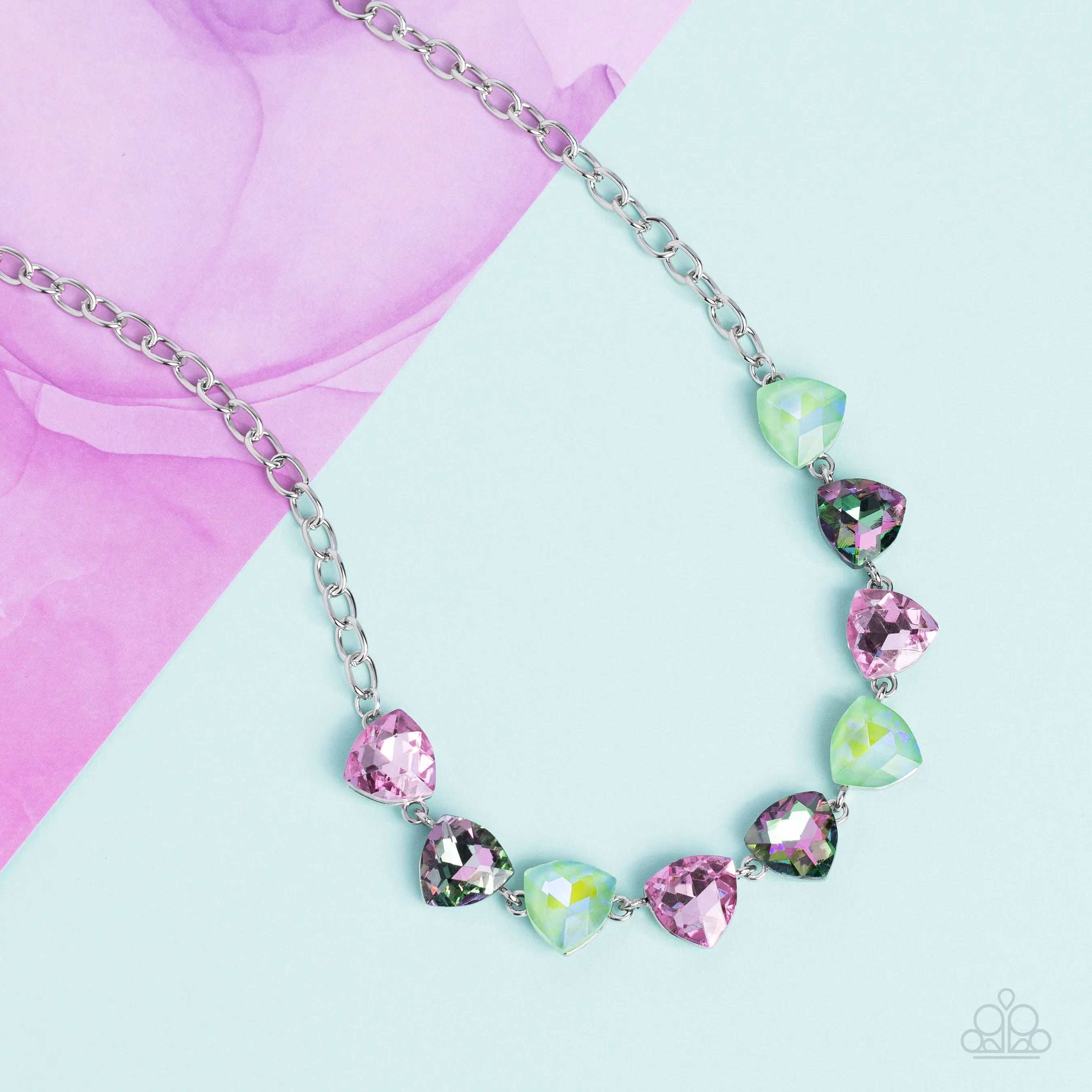 Dreamy Drama Iridescent Green & Pink Necklace - Paparazzi Accessories