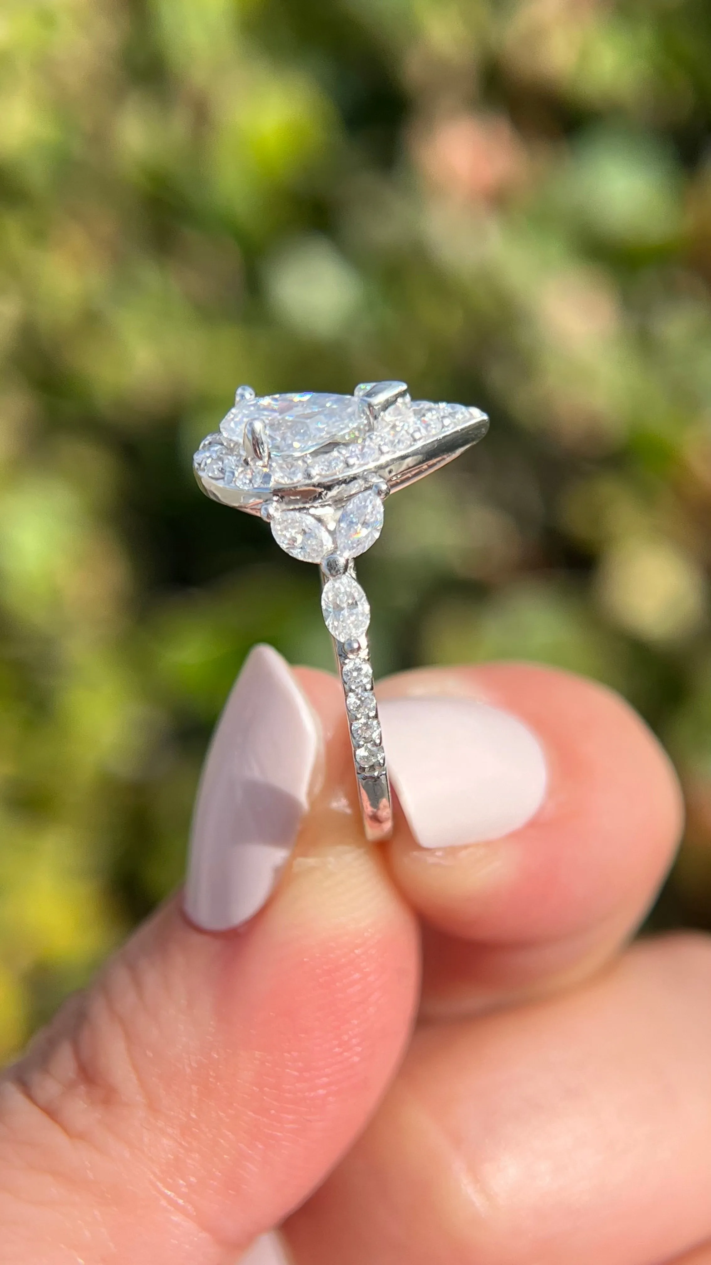 Heidi 1.01ct E-VS2 Pear Lab Diamond