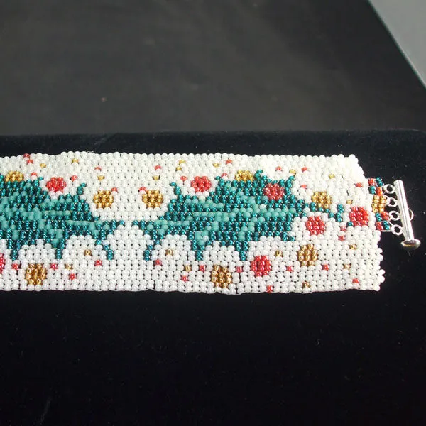 Ianira Christmas Seed Bead Bracelet