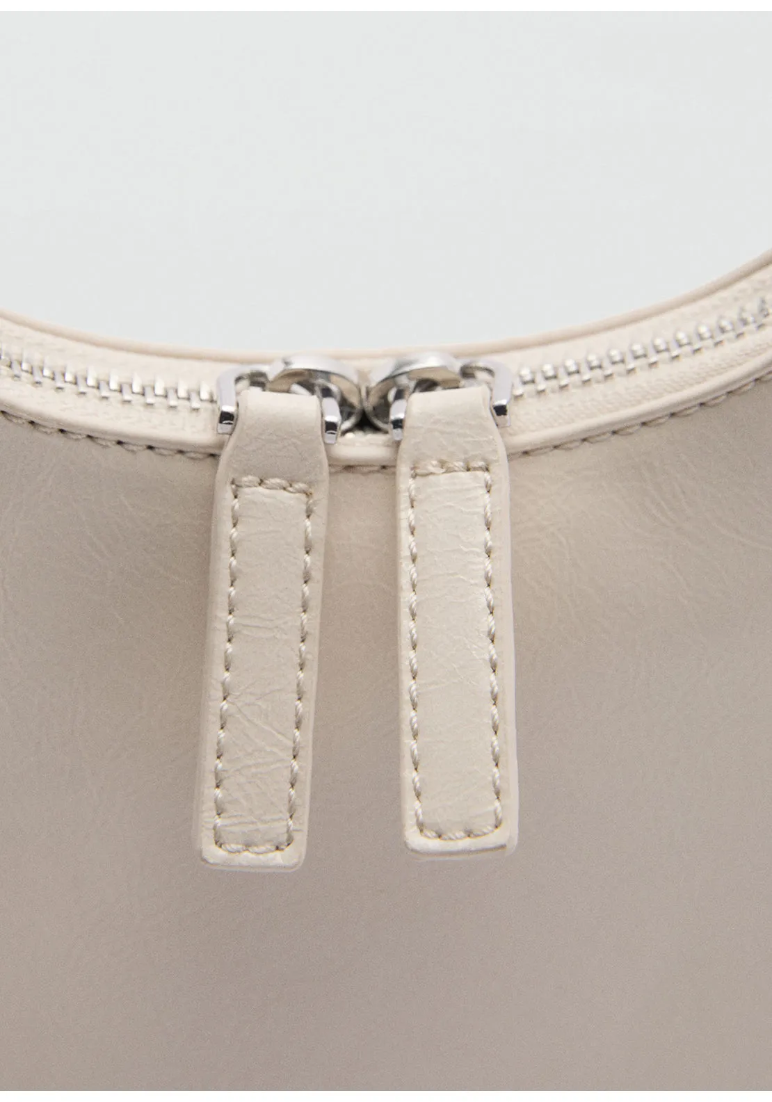 Short-handle shoulder bag