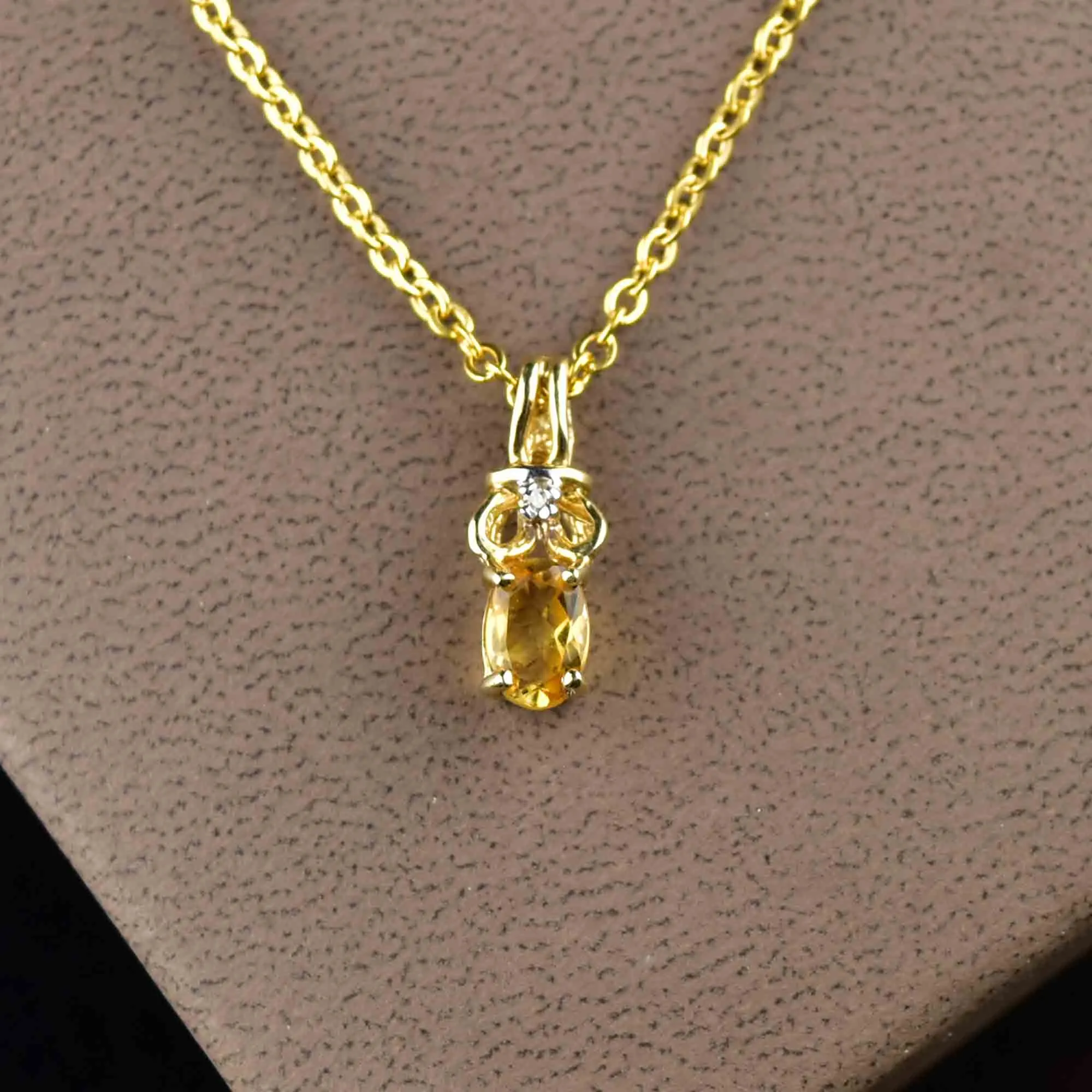 Vintage 10K Gold Citrine Diamond Pendant Necklace