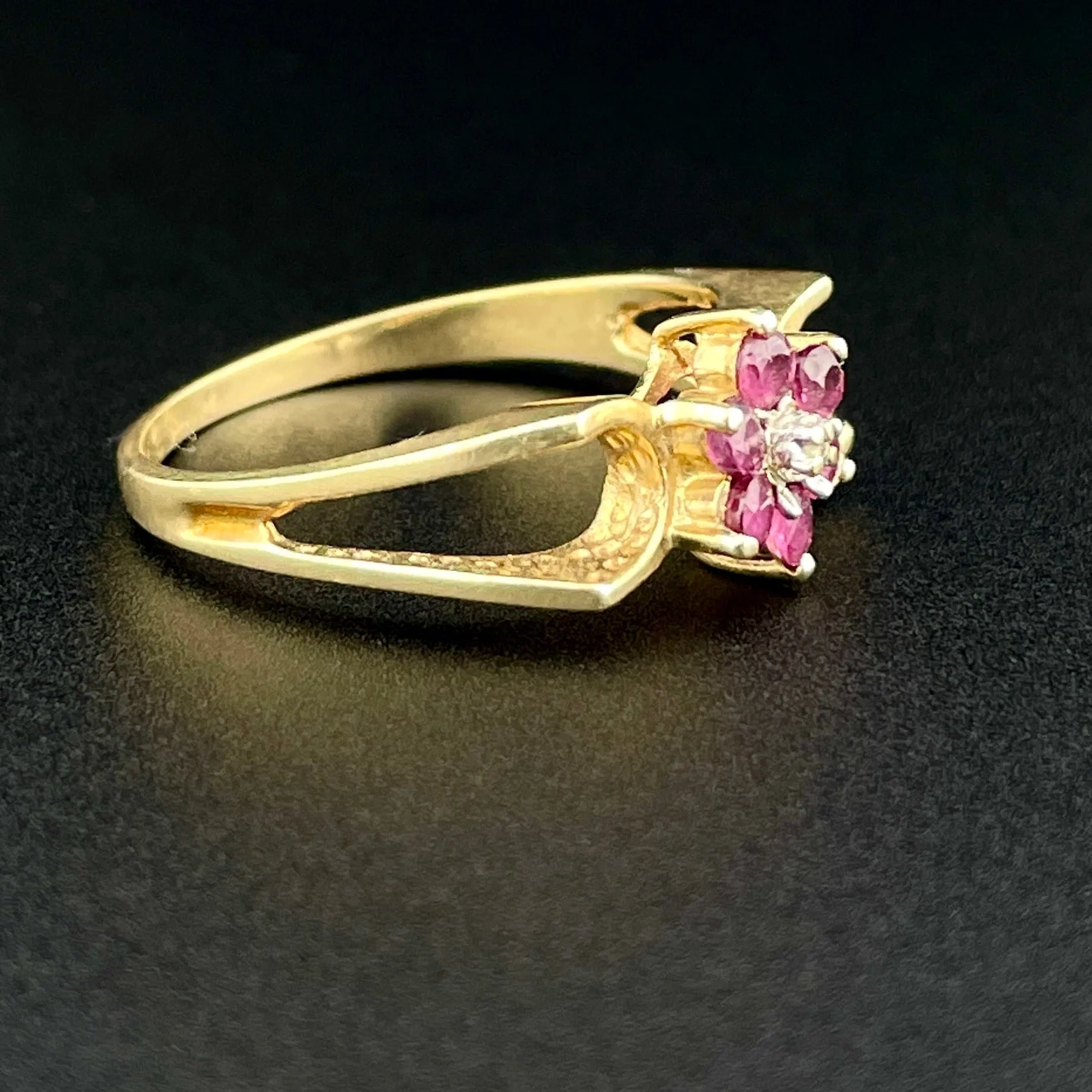 Vintage 14K Gold Ruby Flower Ring, Sz 6 3/4