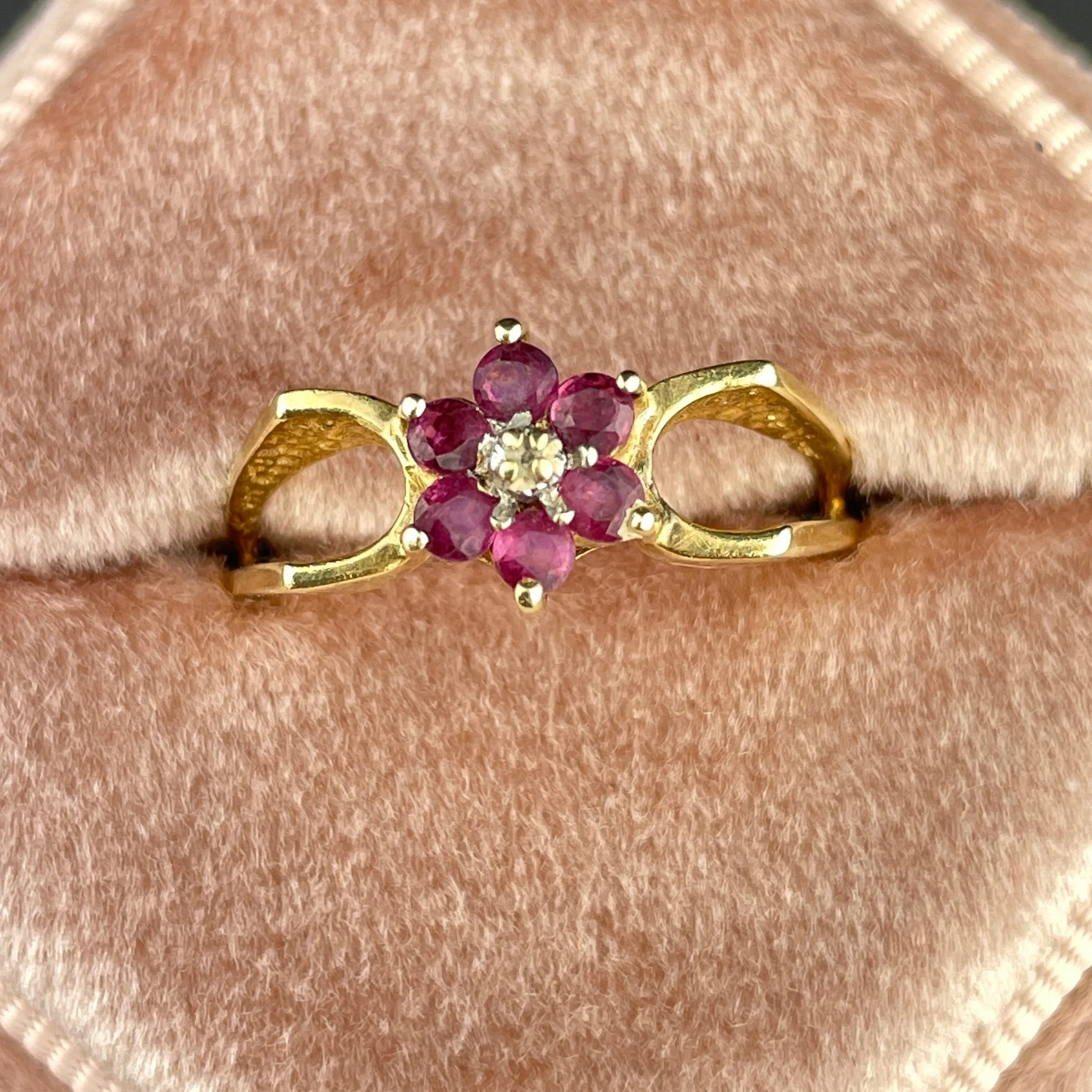 Vintage 14K Gold Ruby Flower Ring, Sz 6 3/4