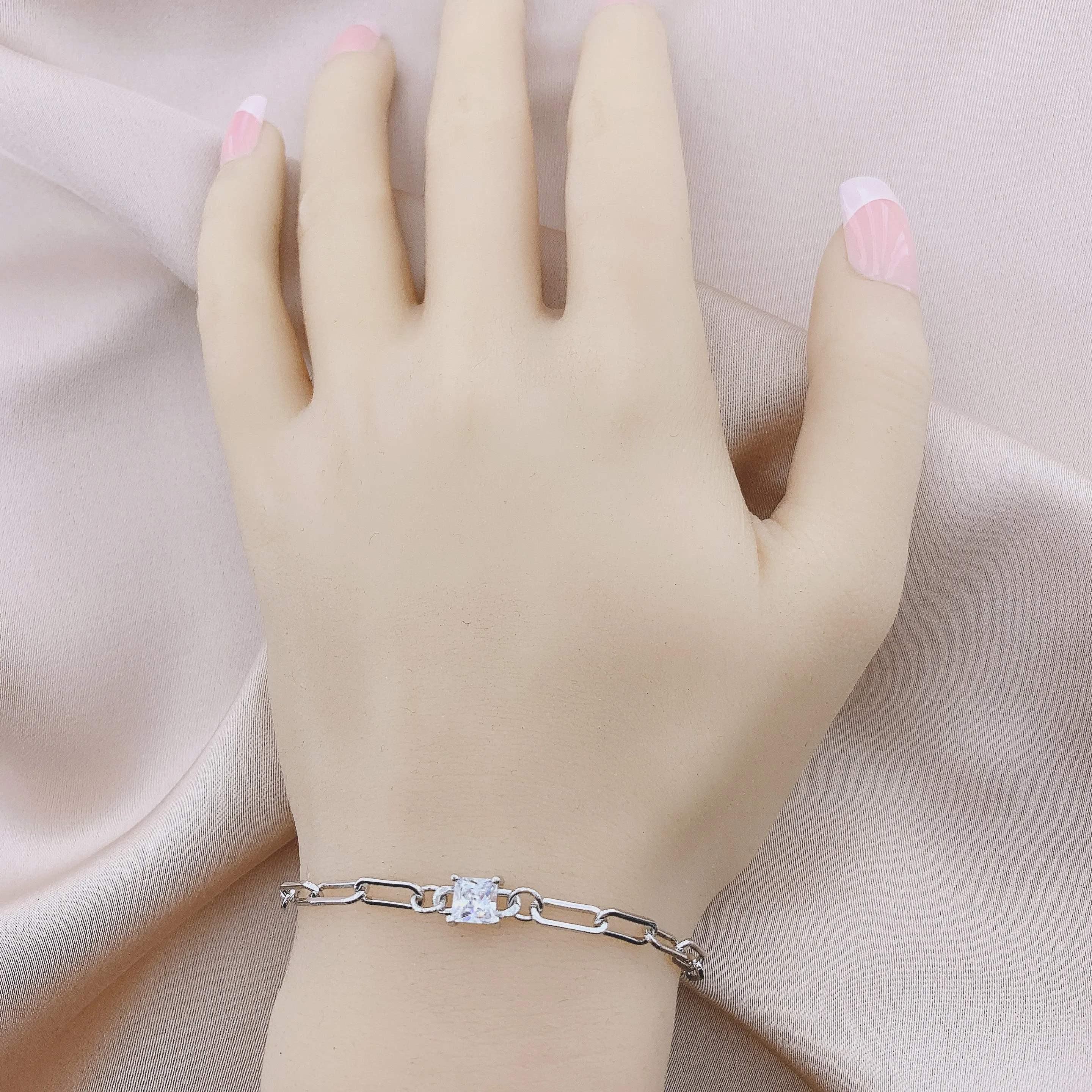 Women's Fashion Paperclip Chain Bracelet